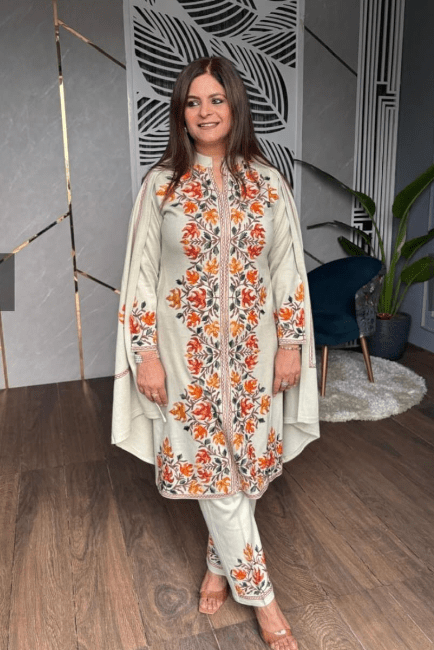 Beige Kashmiri Embroidery Cotton Straight Suit Set - BONYHUBSALWAR KAMEEZ