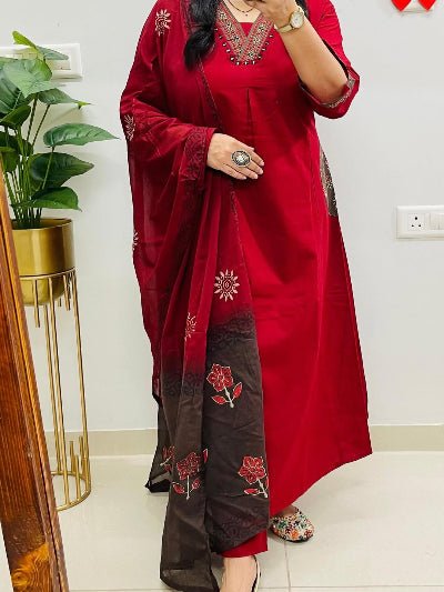 Trendy Red Printed Cotton Straight Suit Set - BONYHUBSALWAR KAMEEZ