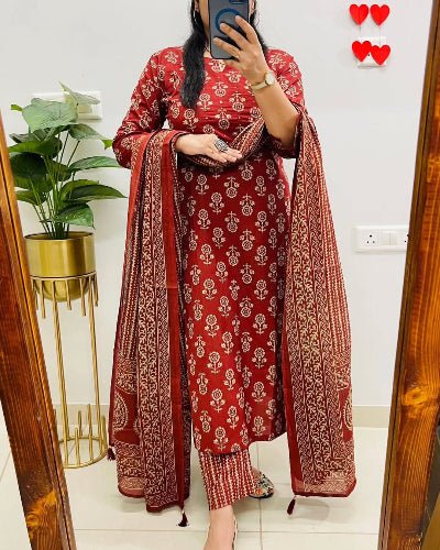 Elegant Red Printed Cotton Straight Suit Set - BONYHUBSALWAR KAMEEZ