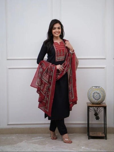 Plus Size Black Handwork Cotton Straight Suit Set - BONYHUBSALWAR KAMEEZ