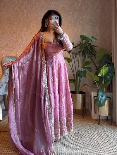 Blush Pink Gold Embroidery Work Anarkali Set – BONYHUB