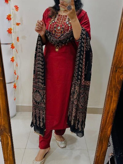 Gota Lace Red Embroidery Cotton Straight Suit Set - BONYHUBSALWAR KAMEEZ