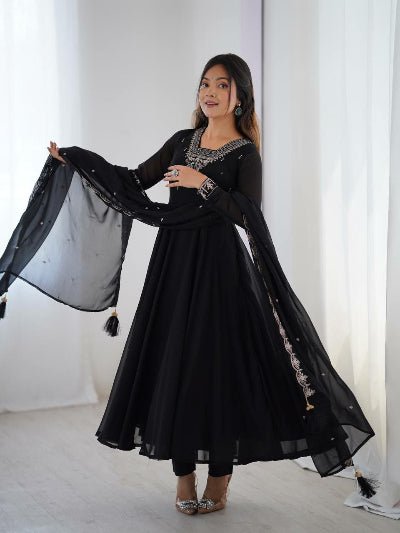 Black Soft Georgette Embroidered Anarkali Suit Set - BONYHUBSALWAR KAMEEZ