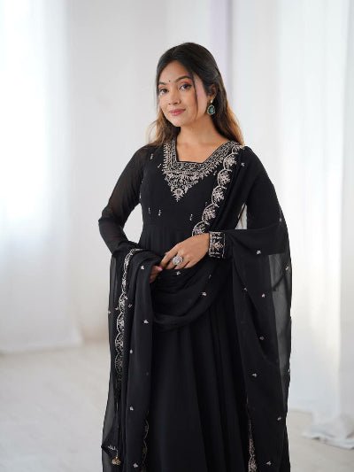 Black Soft Georgette Embroidered Anarkali Suit Set - BONYHUBSALWAR KAMEEZ
