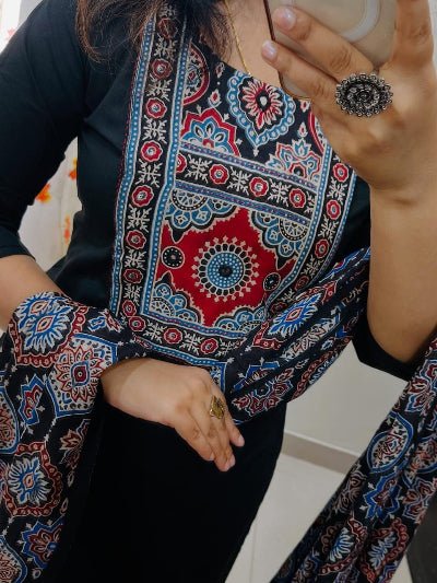 Black Cotton Jaipuri Printed Straight Suit Set - BONYHUBSALWAR KAMEEZ