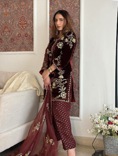 Burgandy Velvet Embroidered Farshi Suit with Organza Dupatta - BONYHUBSALWAR KAMEEZ