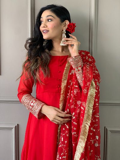 Red Georgette Plain Anarkali Suit With Embroidered Dupatta - BONYHUBSALWAR KAMEEZ