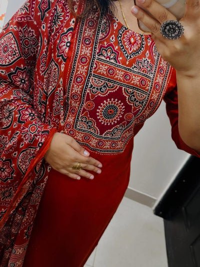 Red Cotton Jaipuri Printed Straight Suit Set - BONYHUBSALWAR KAMEEZ