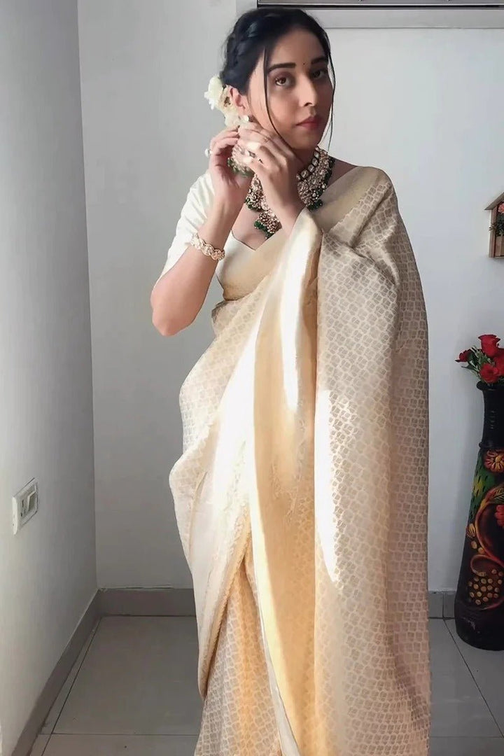 1 Min Cream Gold Banarasi Ready To Wear Saree - BONYHUBSAREE