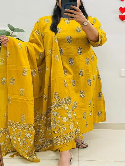 Beautiful Yellow Cotton printed Straight Suit Set - BONYHUBSALWAR KAMEEZ