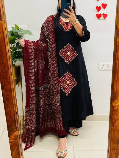 Black Jaipuri Handwork Cotton Straight Suit Set - BONYHUBSALWAR KAMEEZ