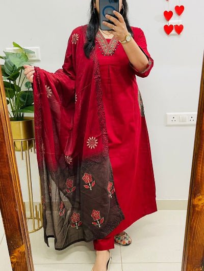 Red Printed Pure Cotton Straight Suit With Malmal Dupatta - BONYHUBSALWAR KAMEEZ