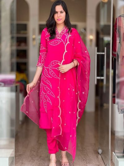 Elegant Magenta Embriodery Cotton Straight Suit Set - BONYHUBSALWAR KAMEEZ