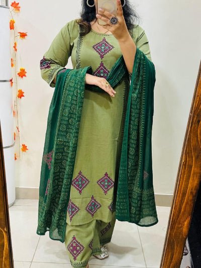 Green Rich Cotton Block Print 3 - Piece Suit - BONYHUBSALWAR KAMEEZ