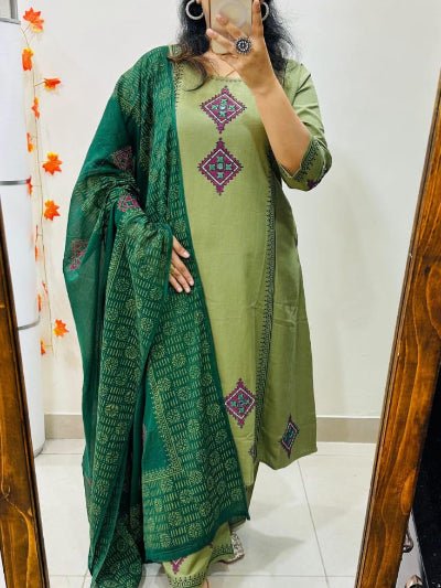 Green Rich Cotton Block Print 3 - Piece Suit - BONYHUBSALWAR KAMEEZ