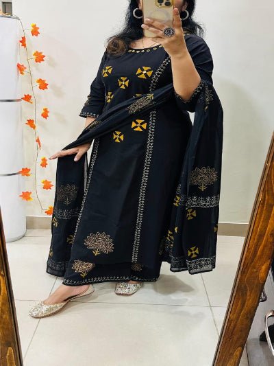 Black Elegant Block Print Cotton Straight Suit Set - BONYHUBSALWAR KAMEEZ