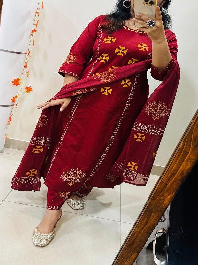 Red Elegant Block Print Cotton Straight Suit Set - BONYHUBSALWAR KAMEEZ
