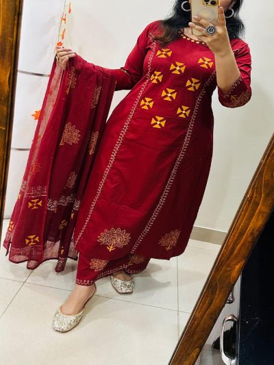 Red Elegant Block Print Cotton Straight Suit Set - BONYHUBSALWAR KAMEEZ