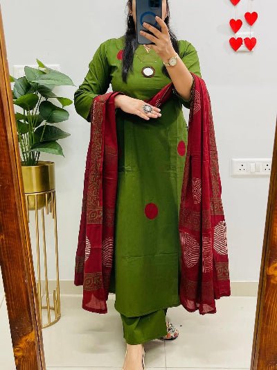 Green Polka Handblock Pure Cotton Straight Suit Set - BONYHUBSALWAR KAMEEZ