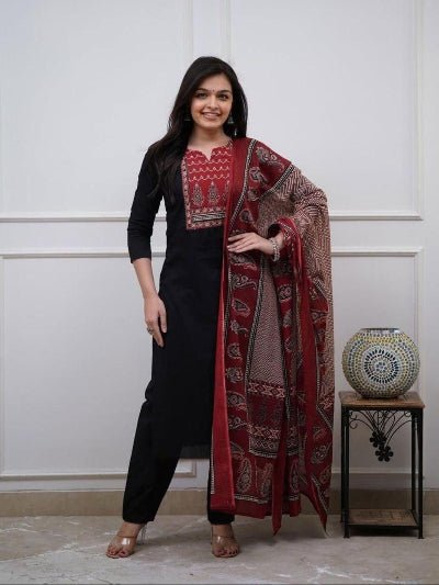 Plus Size Black Handwork Cotton Straight Suit Set - BONYHUBSALWAR KAMEEZ