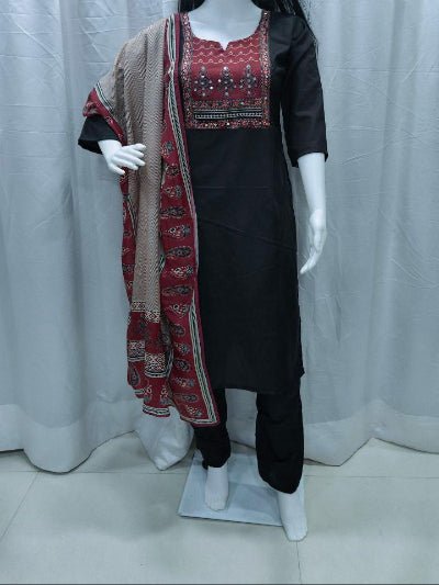 Plus Size Black Handwork Cotton Straight Suit Set - BONYHUBSALWAR KAMEEZ