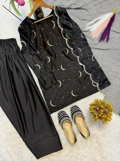 Black Embroidered Zari Moon Work Farshi Suit Set - BONYHUBSALWAR KAMEEZ