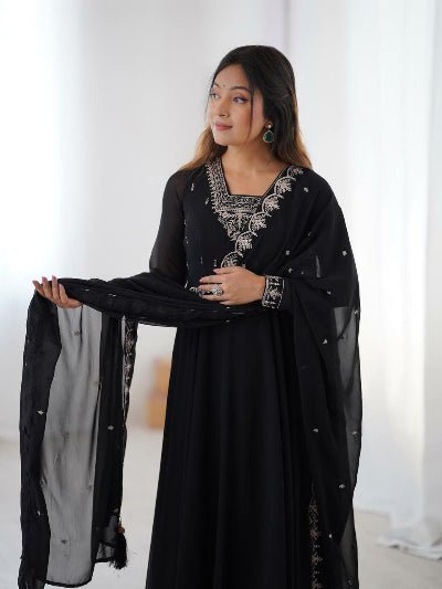 Black Soft Georgette Embroidered Anarkali Suit Set - BONYHUBSALWAR KAMEEZ