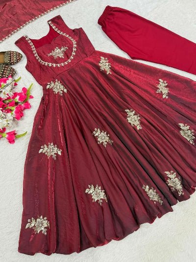 Deep Red Sleeveless Embroidered Anarkali Suit Set - BONYHUBSALWAR KAMEEZ