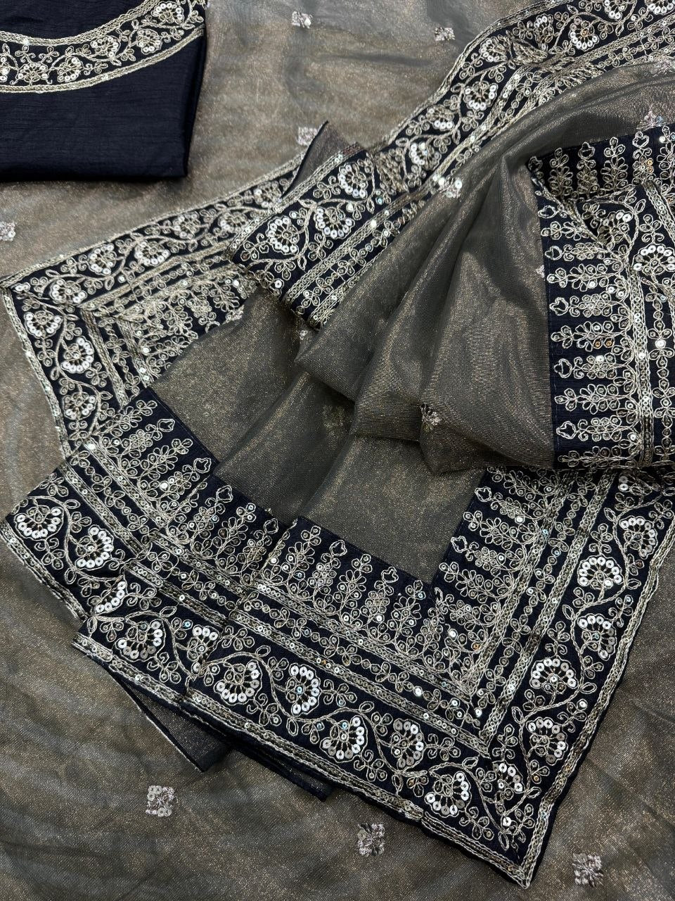 Earthy Green Designer Saree with Unstitched Blouse - BONYHUBSAREE