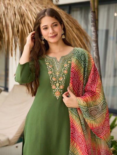 Green Salwar Suit With Multicolour Bandhani Print Dupatta - BONYHUBSALWAR KAMEEZ
