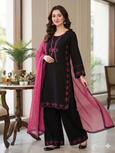 Hania Aamir Inspired Embroidered Suit Set – White &amp; Black - BONYHUBSALWAR KAMEEZ