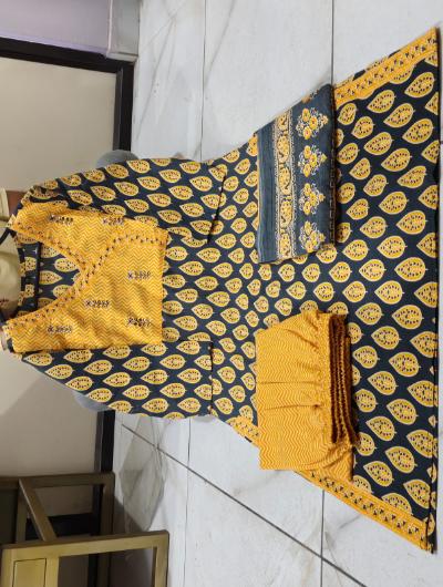Mustard Cotton Printed Salwar Suit (Set of 3) - BONYHUBSALWAR KAMEEZ