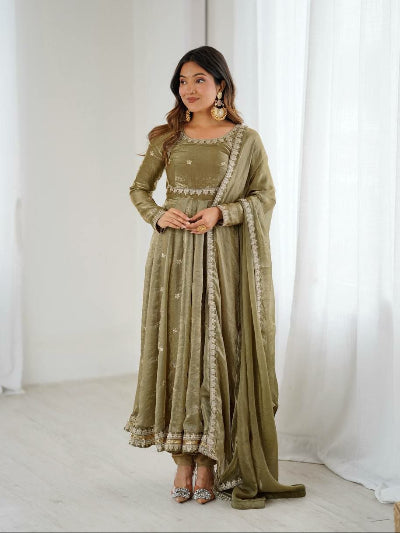 Lilac Fendy Silk Embroidery Work Anarkali Suit