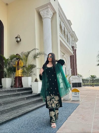 Deep Green Luxurious Velvet Embroidery Work Suit Set - BONYHUBSALWAR KAMEEZ