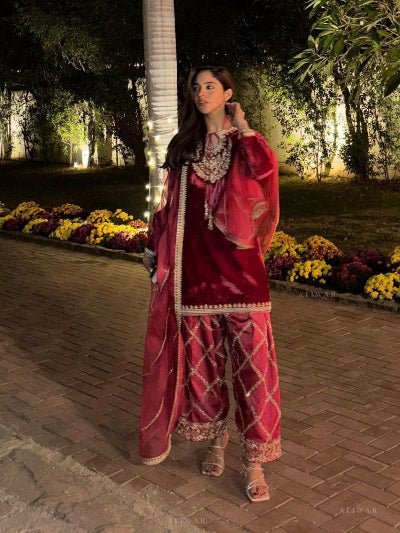 Magenta Pink Velvet Gold Embroidery Work Suit Set - BONYHUBSALWAR KAMEEZ