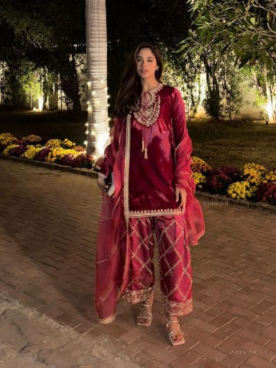 Magenta Pink Velvet Gold Embroidery Work Suit Set - BONYHUBSALWAR KAMEEZ