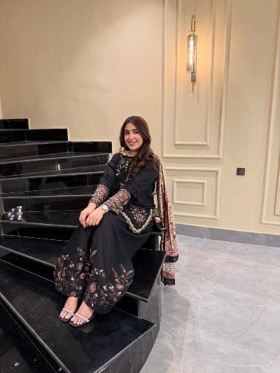 Black Elegant Farshi Suit With Floral Dupatta - BONYHUBSALWAR KAMEEZ