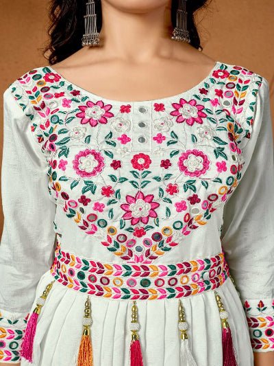 White Multicoloured Embroidery Anarkali Suit Set - BONYHUBSALWAR KAMEEZ