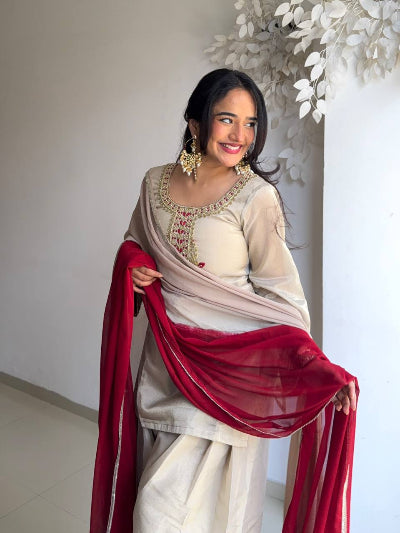 Gold Ivory Organza Embroidered Farshi Salwar Suit