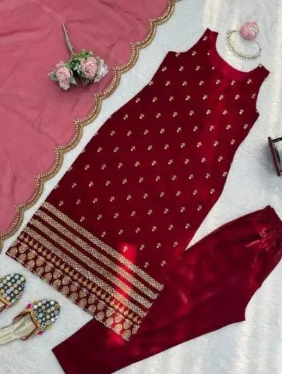 Red Sleeveless Gold Embroidery Straight Suit - BONYHUBSALWAR KAMEEZ