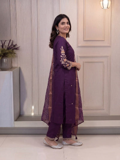 Plus Size Purple Jacquard Embroidered Cotton Straight Suit Set for Women