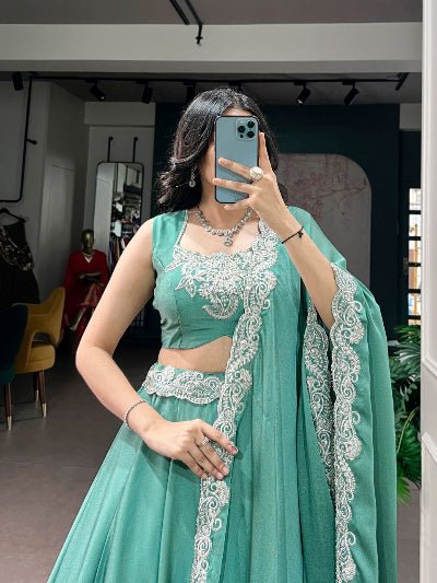 South Indian Half Saree | Green Silk Blouse Green Lehenga White Lace Border - BONYHUBSALWAR KAMEEZ