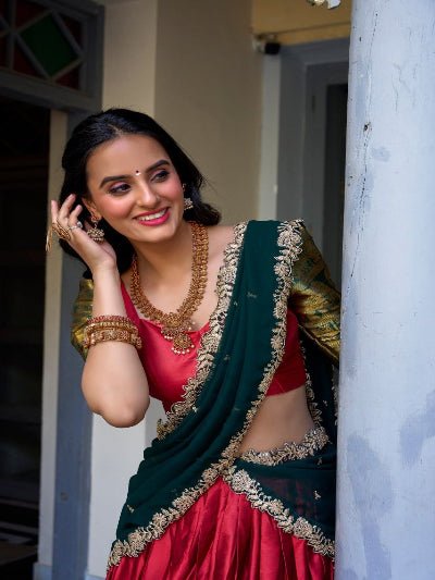 South Indian Half Saree | Red Silk Blouse Red Lehenga Gold Brocade Border - BONYHUBSALWAR KAMEEZ