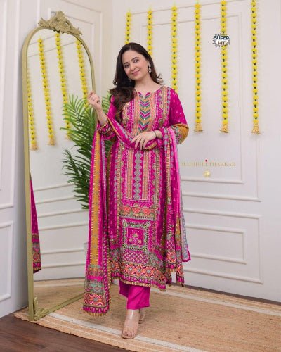 Viha Plus Size Pink Muslin Digital Print Salwar Suit Set - BONYHUBSALWAR KAMEEZ