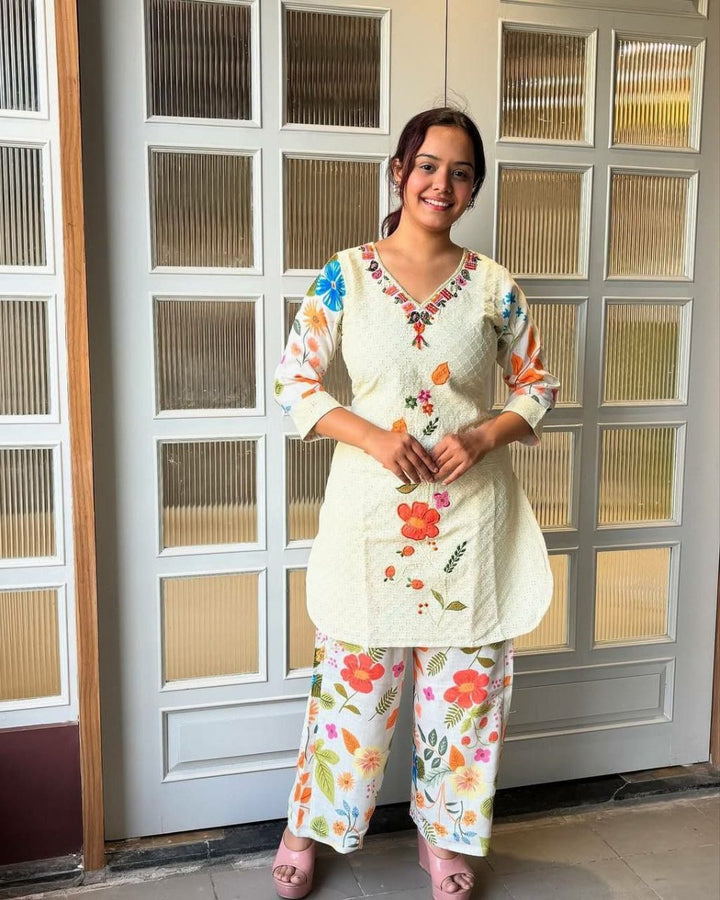 White Cotton Multicolor Print Kurti Pant Set Of 2 - BONYHUBSALWAR KAMEEZ